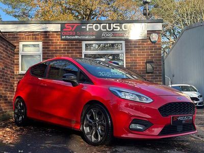 Used Ford Fiesta ST-Line 100 HP (73 kW) 2018 Red Hatchback