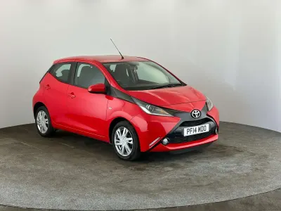 Used Toyota Aygo x-press 2014 Red Hatchback
