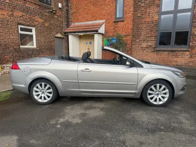 Używany Ford Focus Convertible 2014 Szary Kabriolet