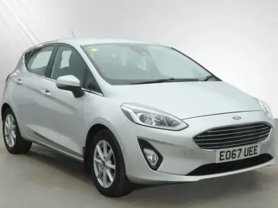 Used Ford Fiesta Zetec 85 HP (62 kW) 2017 Silver Hatchback