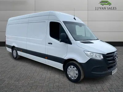 Used Mercedes Sprinter Progressive 150 HP (110 kW) 2020 White Van