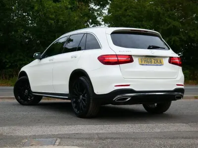 Used Mercedes GLC250 AMG line 2019 White SUV