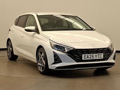 Used Hyundai i20 Premium 100 HP (73 kW) 2025 White Hatchback