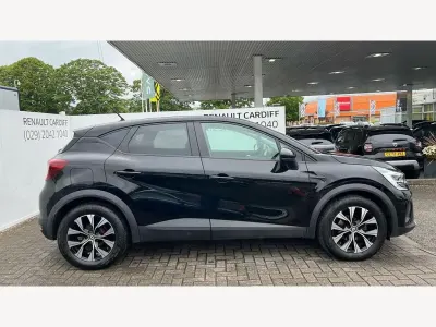 Used Renault Captur Evolution 91 HP (66 kW) 2023 Metallic  diamond black  SUV