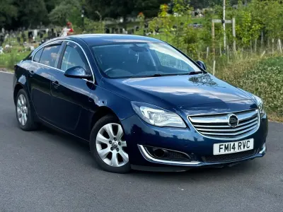 Used Vauxhall Insignia 163 HP (119 kW) 2014 Blue Sedan