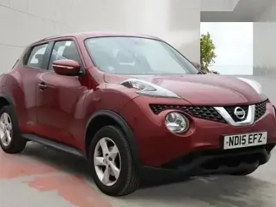 Begagnad Nissan Juke Visia 2015 Röd SUV