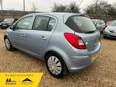 Used Vauxhall Corsa Club 89 HP (65 kW) 2008 Blue Hatchback