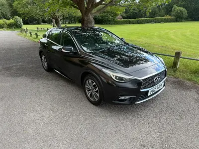 Used Infiniti Q30