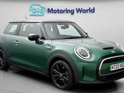 Used Mini Cooper Level 2 135 kW (184 HP) 2023 Green Hatchback