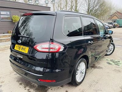 Usado Ford Galaxy Zetec 150 HP (110 kW) 2018 Preto Monovolume