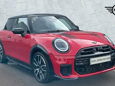 Used Mini Cooper Hatch 113 kW (154 HP) 2025 Red Hatchback