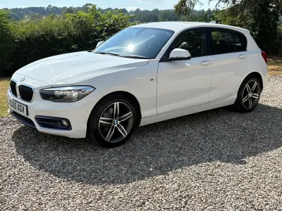 Used BMW 118 Sport Line 2015 White Hatchback