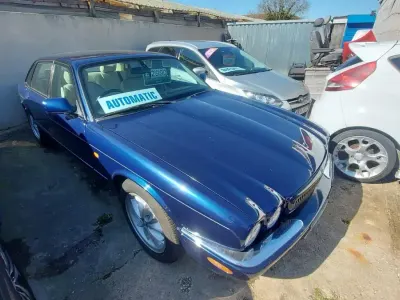 Used Jaguar XJ8 2001 Blue Sedan