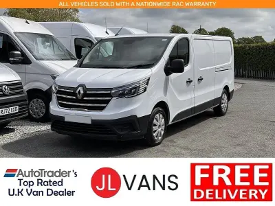 Used Renault Trafic 130 HP (95 kW) 2023 Glacier white