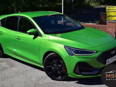 Used Ford Focus ST 280 HP (205 kW) 2023 Green Hatchback