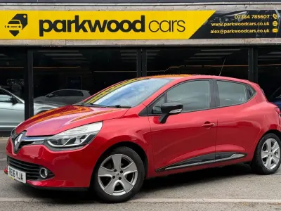 Used Renault Clio Dynamique 75 HP (55 kW) 2016 Red Hatchback