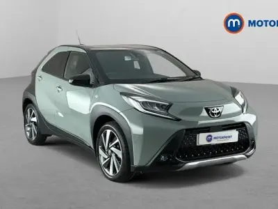 Used Toyota Aygo X 72 HP (52 kW) 2025 Green SUV
