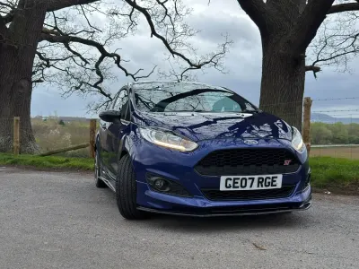 Usado Ford Fiesta ST-Line 2017 Azul Utilitario