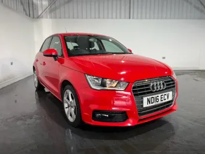 Usado Audi A1 Sportback Sport 125 HP (91 kW) 2016 Vermelho Citadino