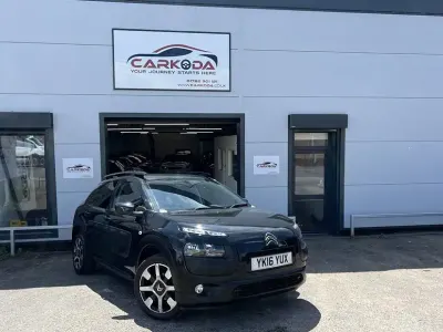 Used Citroën C4 Cactus Flair 98 HP (72 kW) 2016 Black Hatchback
