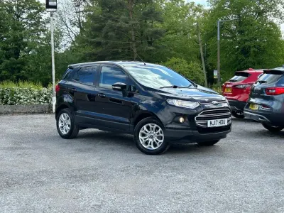 Usado Ford Ecosport Zetec 95 HP (69 kW) 2017 Preto SUV