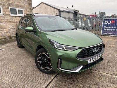 Second-hand Ford Kuga ST-Line X 243 CP (178 kW) 2024 Verde SUV