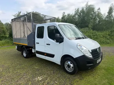 Used Vauxhall Movano 145 HP (106 kW) 2017 White MPV
