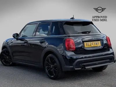 Used Mini Cooper Exclusive 134 HP (98 kW) 2024 Black Hatchback