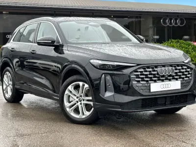 New Audi Q5 Sport 204 HP (150 kW) 2026 Black SUV