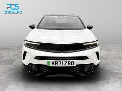 Used Vauxhall Mokka SRi 11 kW (15 HP) 2022 White SUV