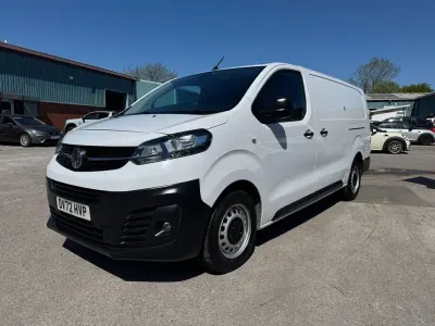 Gebraucht Vauxhall Vivaro S 2022 Weiß Van / Kleinbus