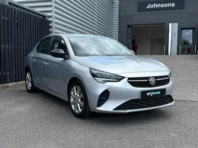 Usado Vauxhall Corsa Design Edition 74 CV (54 kW) 2022 Gris Utilitario