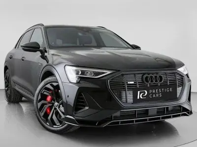 Używany Audi e-tron Black Edition 300 kW (408 KM) 2022 Czarny SUV
