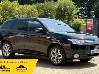 Used Mitsubishi Outlander P-HEV 2015 Black Estate