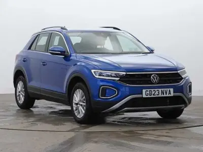 Used VW T-Roc Life 150 HP (110 kW) 2023 Blue SUV