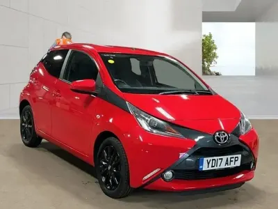 Used Toyota Aygo x-style 68 HP (50 kW) 2017 Red Hatchback