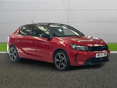 Usado Vauxhall Corsa 75 HP (55 kW) 2024 Vermelho Citadino