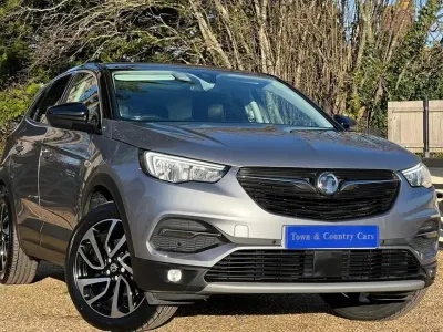 Second-hand Vauxhall Grandland X Elite 130 CP (95 kW) 2019 Gri SUV