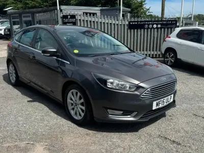 Used Ford Focus Titanium 120 HP (88 kW) 2015 Grey Hatchback