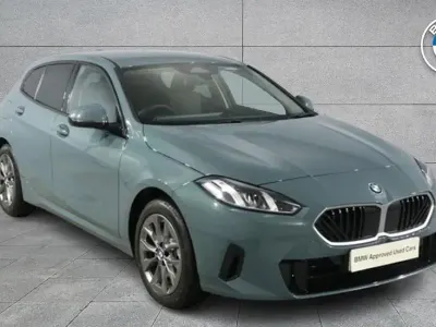 Used BMW 120 Sport Line 168 HP (123 kW) 2025 Green Hatchback