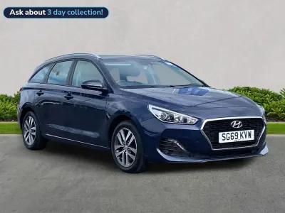 Used Hyundai i30 SE 140 HP (102 kW) 2019 Blue Estate