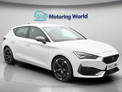 Usado Cupra Leon VZ3 300 CV (220 kW) 2023 Blanco Utilitario