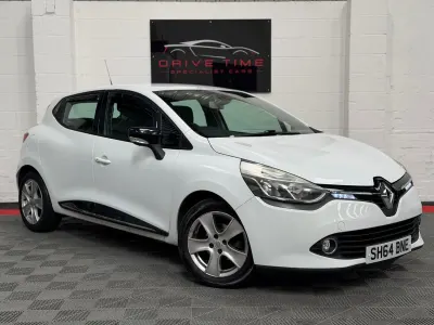 Used Renault Clio Dynamique 75 HP (55 kW) 2014 White Hatchback