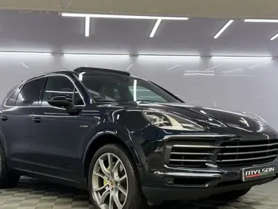 Used Porsche Cayenne 462 HP (339 kW) 2018 Blue SUV