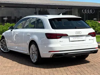 Used Audi A4 S-Line 150 HP (110 kW) 2019 White Estate