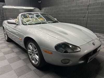 Jaguar XKR