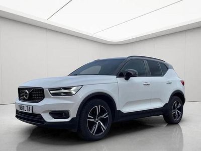 Used Volvo XC40 R-Design 150 HP (110 kW) 2018 White SUV