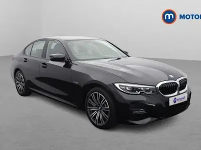 Second-hand BMW 330e M Sport 292 CP (214 kW) 2022 Negru Berlinǎ