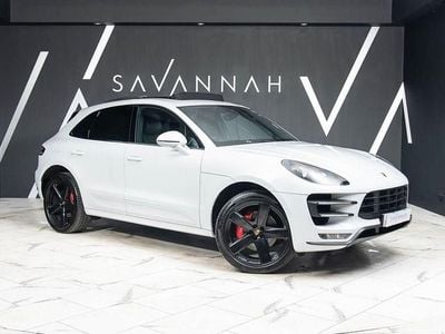 Used Porsche Macan Turbo 400 HP (294 kW) 2016 White SUV