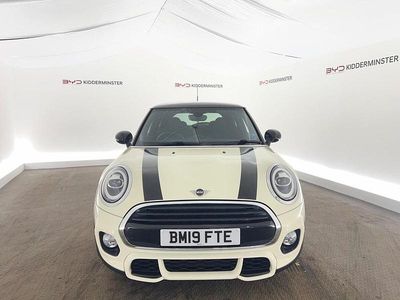 Używany Mini Cooper Hatch 2019 Biały Hatchback